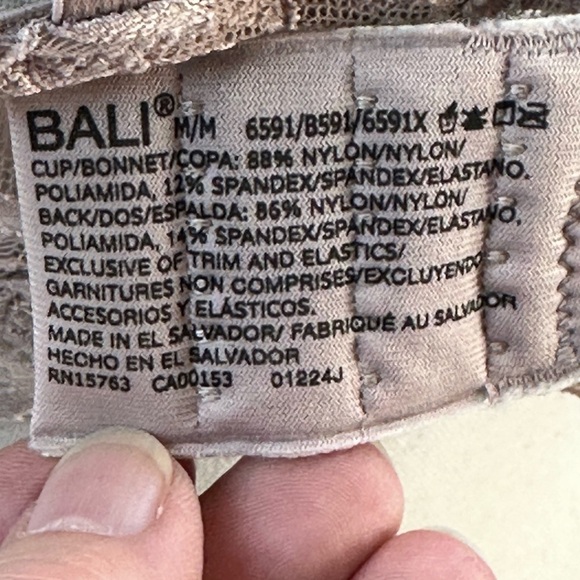 Bali Comfort Convertible Back Lace Bra - DF6591 - Pink - size Medium - Picture 4 of 7